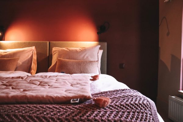 Romantisch overnachten in de Rode Kamer? | Kasteel Limbricht