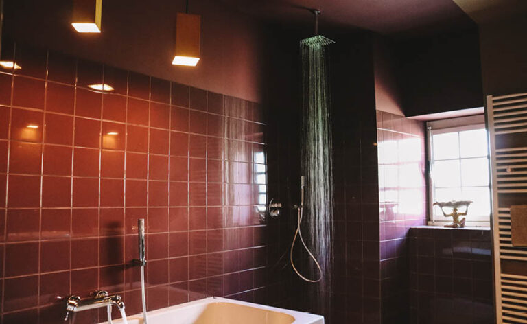 Romantisch overnachten in de Rode Kamer? | Kasteel Limbricht